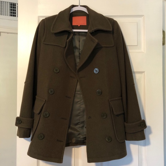 SINCLAIRE 10 Green Coat - Picture 7 of 9